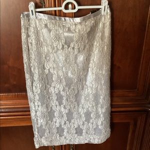 Skirt. The Limited Collection. Size 4